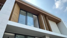 VẬT LIỆU NGOẠI THẤT CAO CẤP: TẤM ỐP ASA – XU HƯỚNG MỚI TRONG KIẾN TRÚC HIỆN ĐẠI 2026